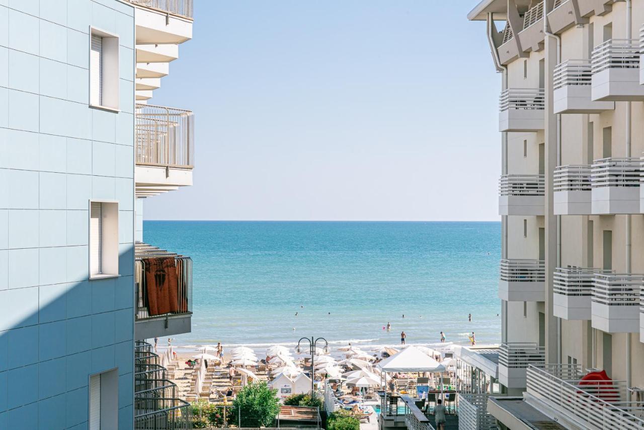 Hotel Pigalle Lido di Jesolo Exterior foto